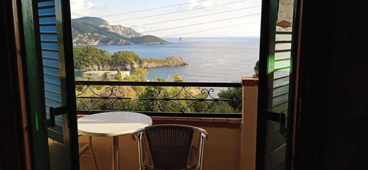 Vassilis Apartments Paleokastritsa Buitenkant foto