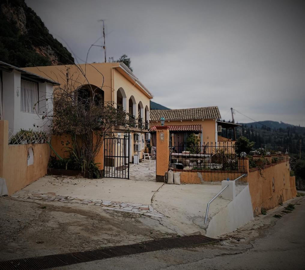 Vassilis Apartments Paleokastritsa Buitenkant foto