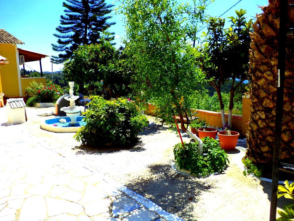 Vassilis Apartments Paleokastritsa Buitenkant foto