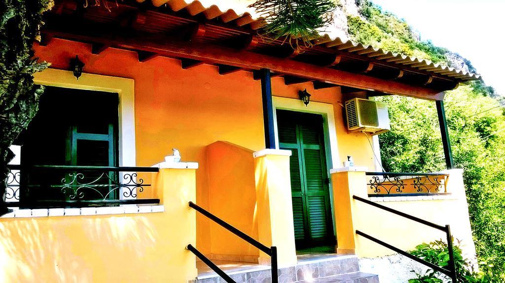 Vassilis Apartments Paleokastritsa Buitenkant foto